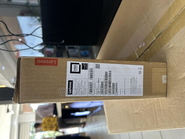 New Laptop Lenovo Yoga 700 16GB Intel Core Ultra 5 SSD 512GB · Photo 2