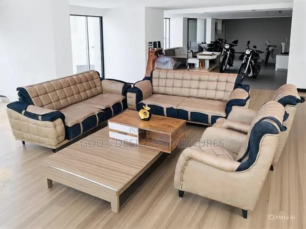 Classic and Authentic Sofa Set · Photo 1