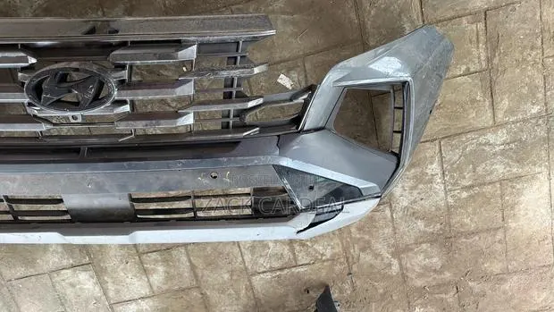 Hyndai Tucson 2024-2025 Front Bumper Available · Photo 1
