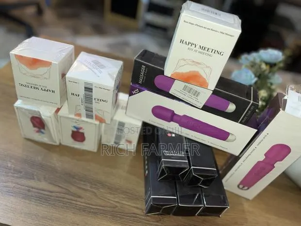 Dildo G Spot Vibrator Sex Toy and Sucking Rose Vibrator · Photo 1