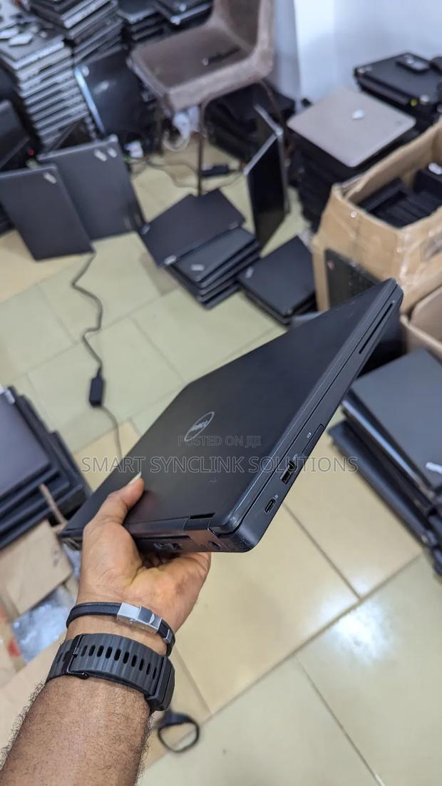New Laptop Dell Latitude 5480 8GB Intel Core I5 SSD 256GB · Photo 7