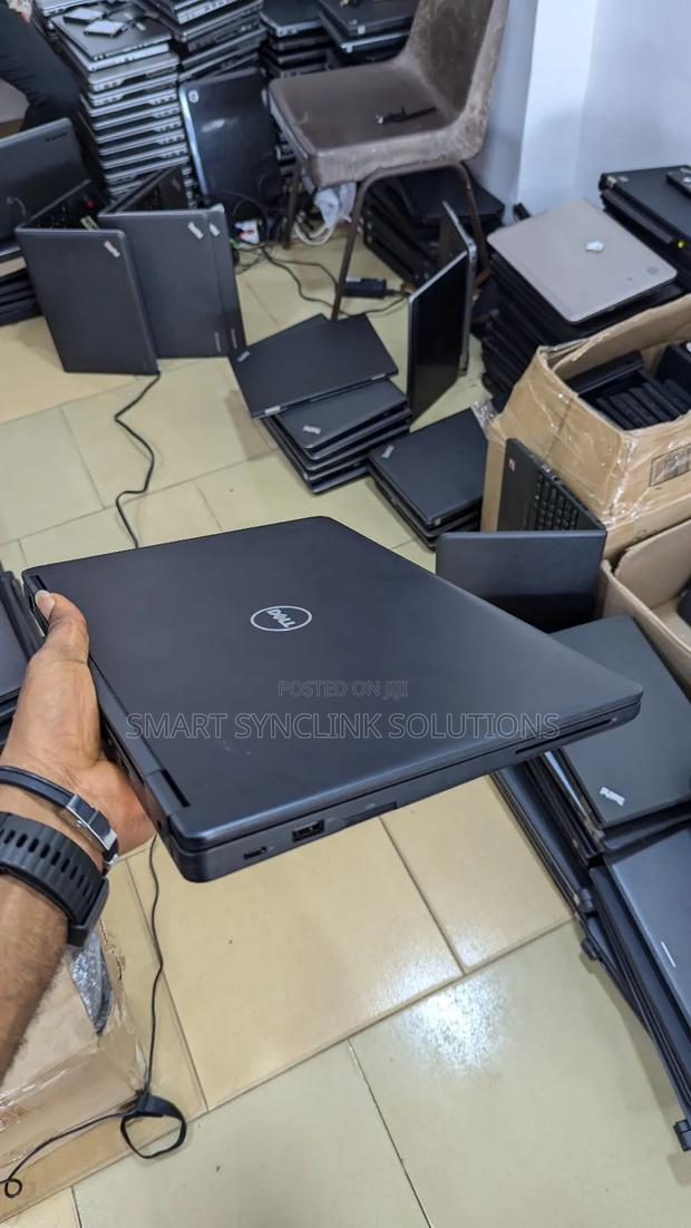 New Laptop Dell Latitude 5480 8GB Intel Core I5 SSD 256GB · Photo 6