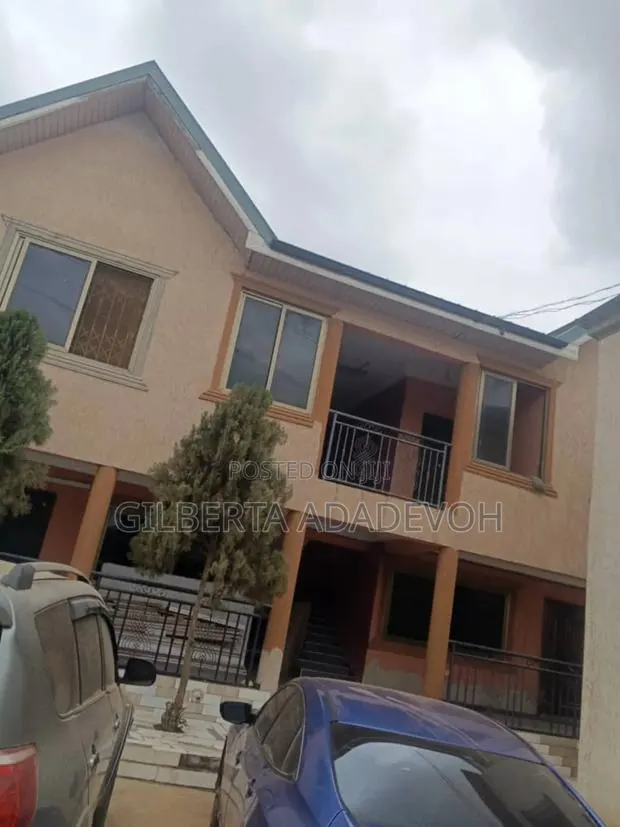 2bdrm Apartment in Amanfro, Frafraha for rent · Photo 1