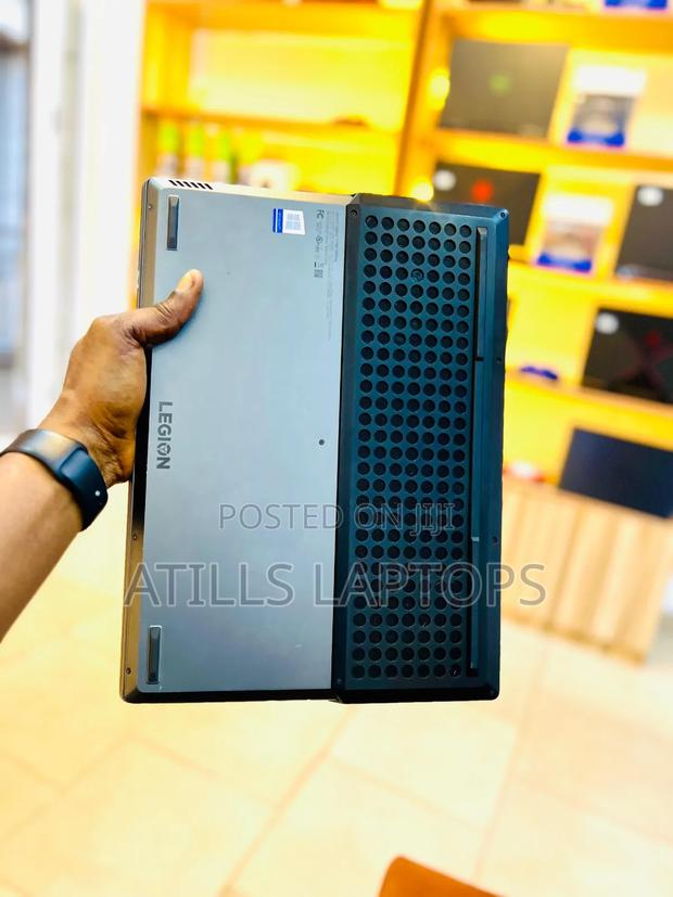 Laptop Lenovo Legion Y740 16GB Intel Core I7 SSD 1.5T · Photo 4
