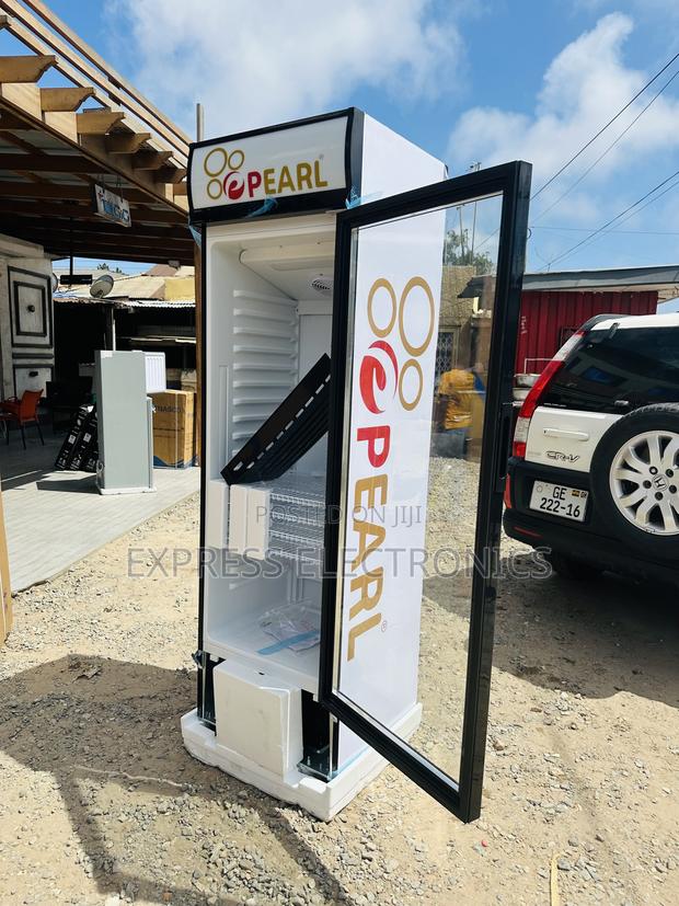 Durable Build Display Fridge Pearl PVC-352 300L Single Door · Photo 1