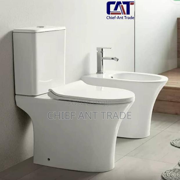 Toilet Seat. Water Closet. Wc 045 · Photo 2
