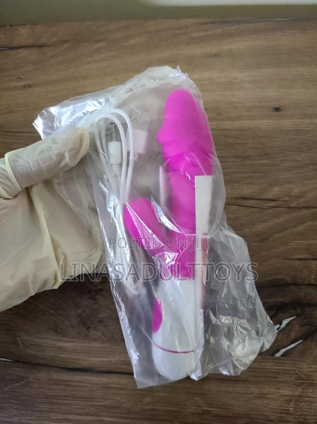 Rechargeable Multi Speed Vibrator Dildo · Photo 3