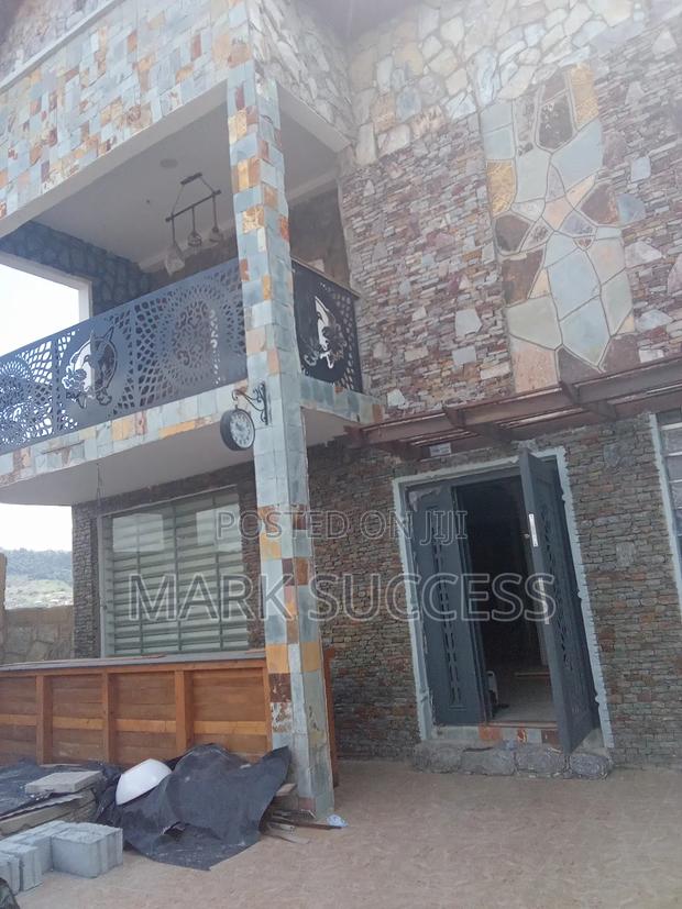 Furnished 4bdrm House in Amasaman for sale · Photo 4