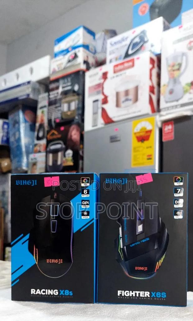 Sleek Rechargeable Wireless Gaming Mouse · Photo 2