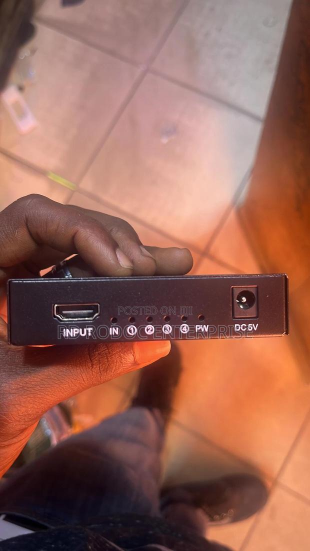 Hdmi Splitter 4way · Photo 3