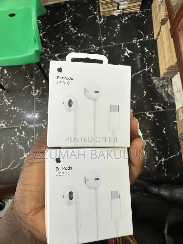 iPhone 15 Pro Max Ear Piece · Photo 3