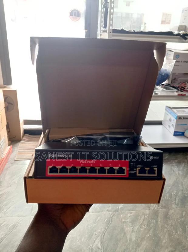 8 Port Poe Switch Ai · Photo 2