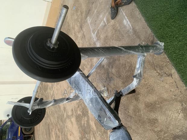 Commercial Weight Bench · Photo 3