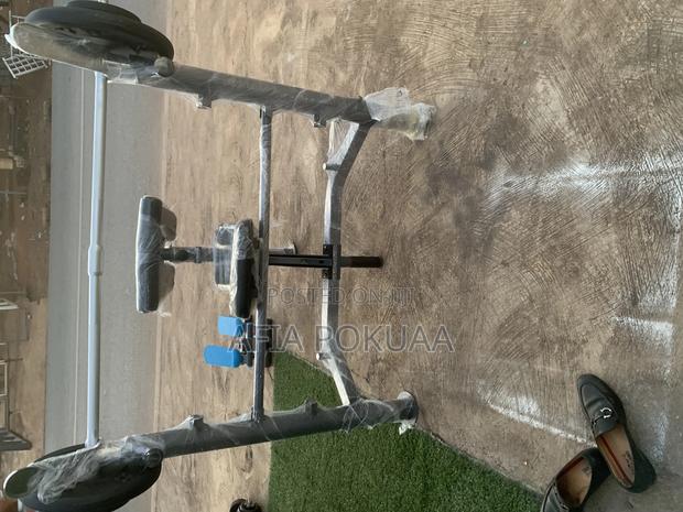Commercial Weight Bench · Photo 5