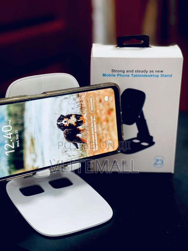 360-degree Rotation Foldable Metal Phone Stand ( Z-3 ) · Photo 1