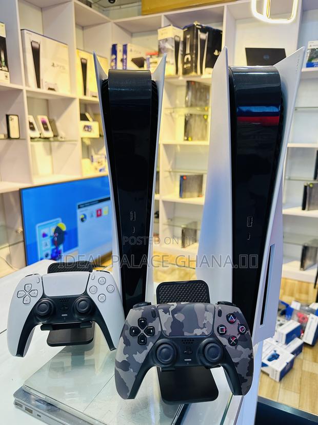 Playstation 5 Both Standard Digita With 5 Games ( Fc25 ) · Photo 3