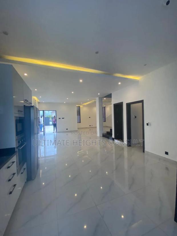 4bdrm House in Lakeside Estates for sale · Photo 3