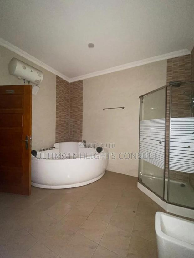 4bdrm House in East Legon American for sale · Photo 2