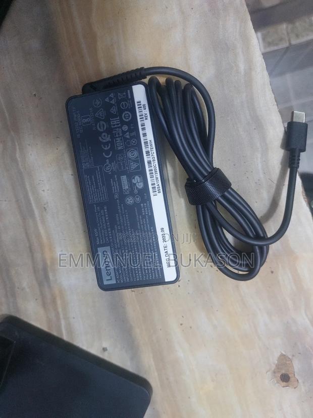 Lenovo Type C Charger · Photo 2