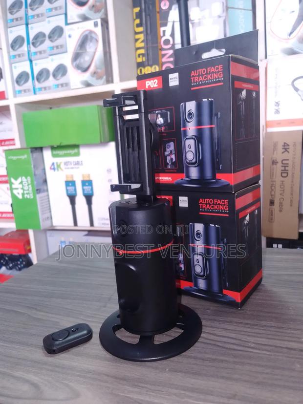 P02 Automatic Face Tracker · Photo 4