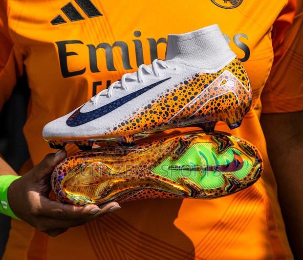 Nike Mercurial Supper Latest · Photo 1