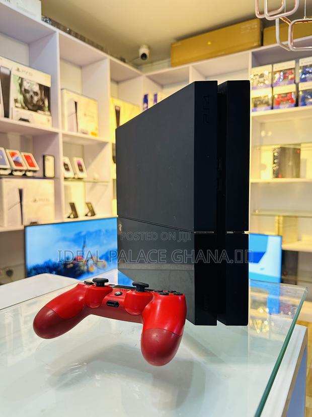Ps4 Standard and Free Games · Photo 3