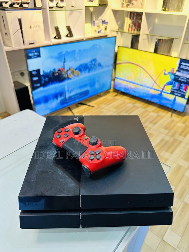 Ps4 Standard and Free Games · Photo 2