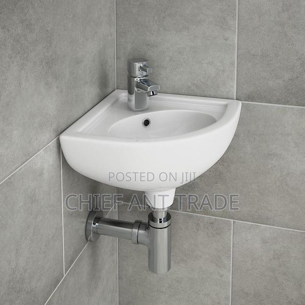 Corner Basin · Photo 1