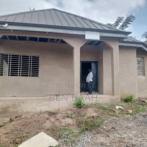 Register Title Land Two Plot Wt Three Bedrooms on It · Photo 2