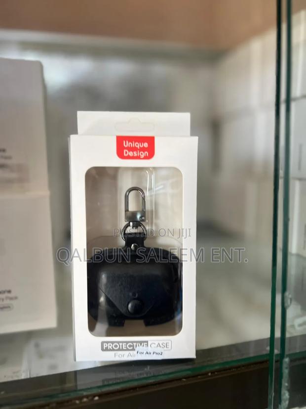 Original Leather Case for Apple Airpods Pro / Pro 2 · Photo 2