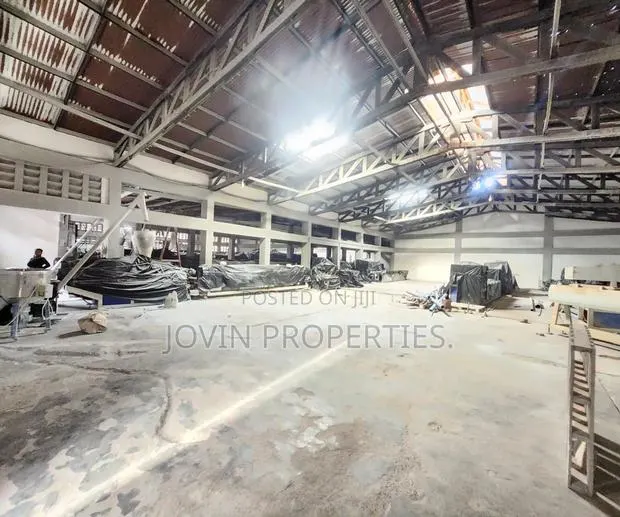 Factory or Warehouse for Sale at Kumasi Knust · Photo 1