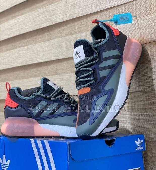 Adidas Boost ZX · Photo 1