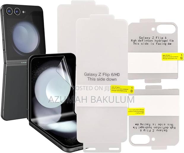 Samsung Galaxy Z Flip 6 Hydrogel Screen Protector · Photo 3