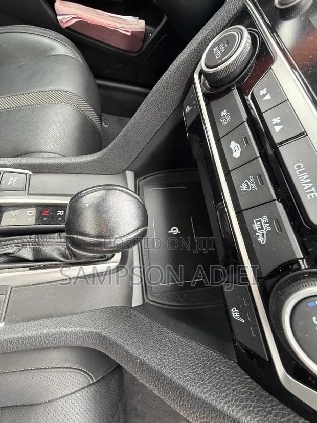 Honda Civic Touring Sedan 2020 Gray · Photo 1