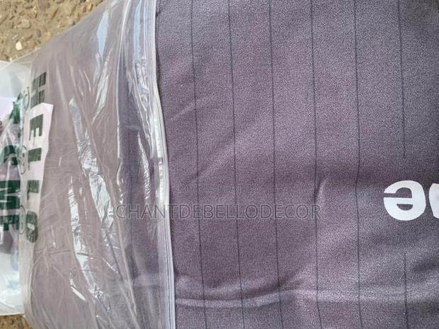 Luxury Quality King Size 7-Piece Removable Duvet Set · Photo 2
