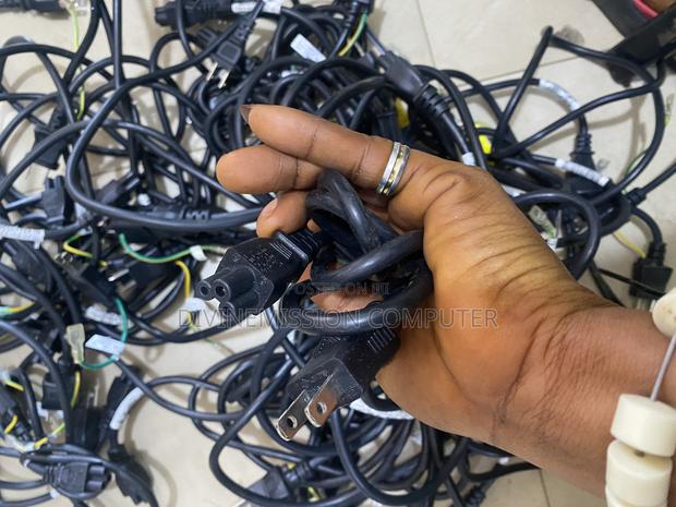 Laptop Power Cable Uk Used · Photo 1