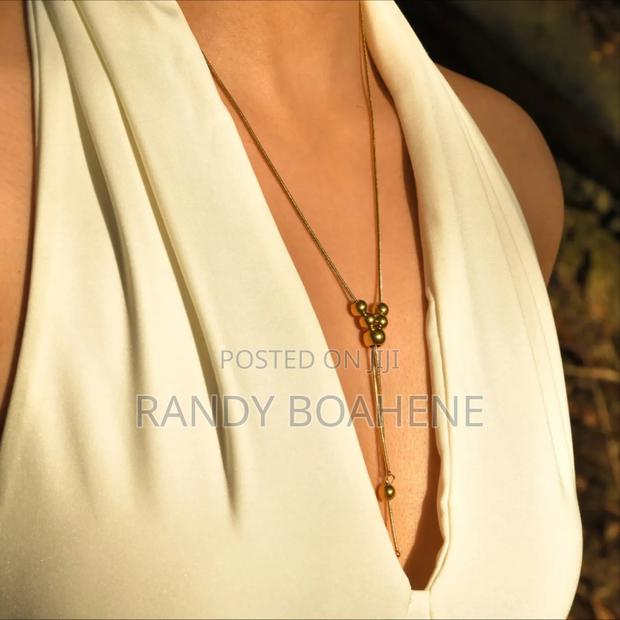 Y Necklace for Women · Photo 2