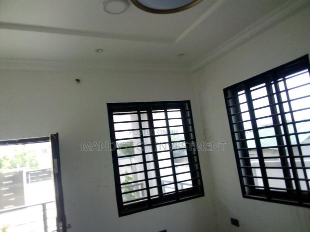 4bdrm House in Lake Side Estate for sale · Photo 5