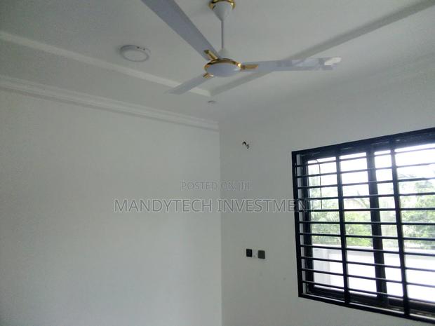 4bdrm House in Lake Side Estate for sale · Photo 8