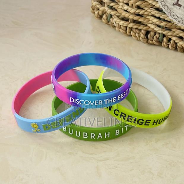 Plastic Hand Band · Photo 2