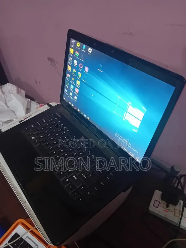 Laptop Dell Inspiron 15 4GB Intel Core 2 Duo HDD 256GB · Photo 1