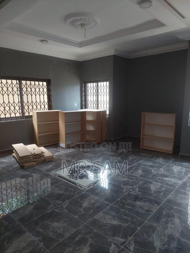 6bdrm House in Sam Properties, Bortiano for rent · Photo 6
