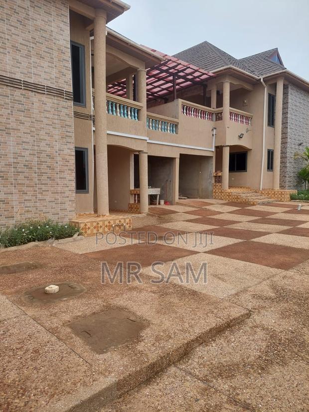 6bdrm House in Sam Properties, Bortiano for rent · Photo 7