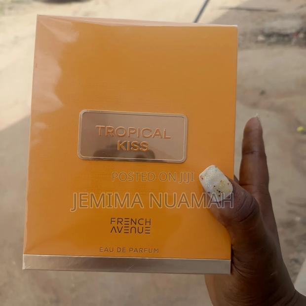 Tropical Kiss Perfume · Photo 1
