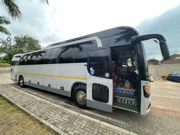 Rent 45-50 Seater Luxury Bus · Photo 1