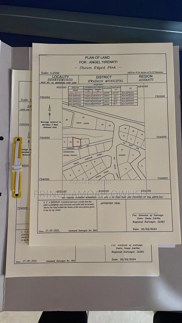 Site Plan And Cadastral Plan · Photo 2