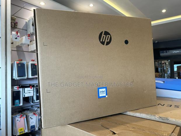 New Desktop Computer HP 200 G4 All-in-One 8GB Intel Core I5 SSD 1T · Photo 3