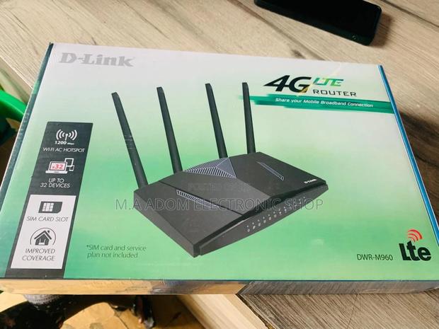 D Link 12 MBPS 4 Poles Internet Router · Photo 1