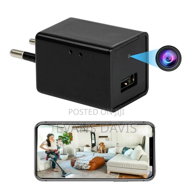 WIFI/ Remote View Spy USB Charger Camera · Photo 1
