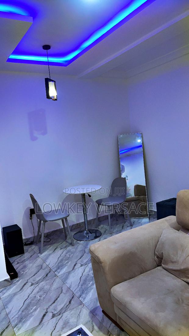 One Bed Furnished+ DSTV + Internet Star-Link · Photo 5